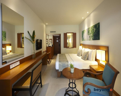 Woodlands Hotel and Resort 13