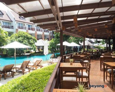 Woodlands Hotel and Resort 5