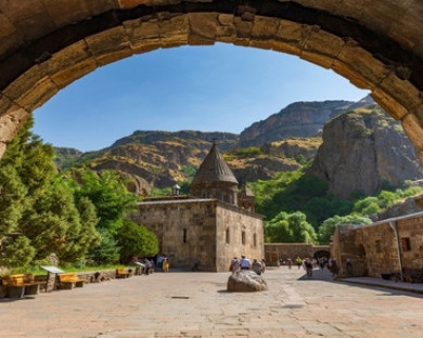Grand Tour of Armenia 8